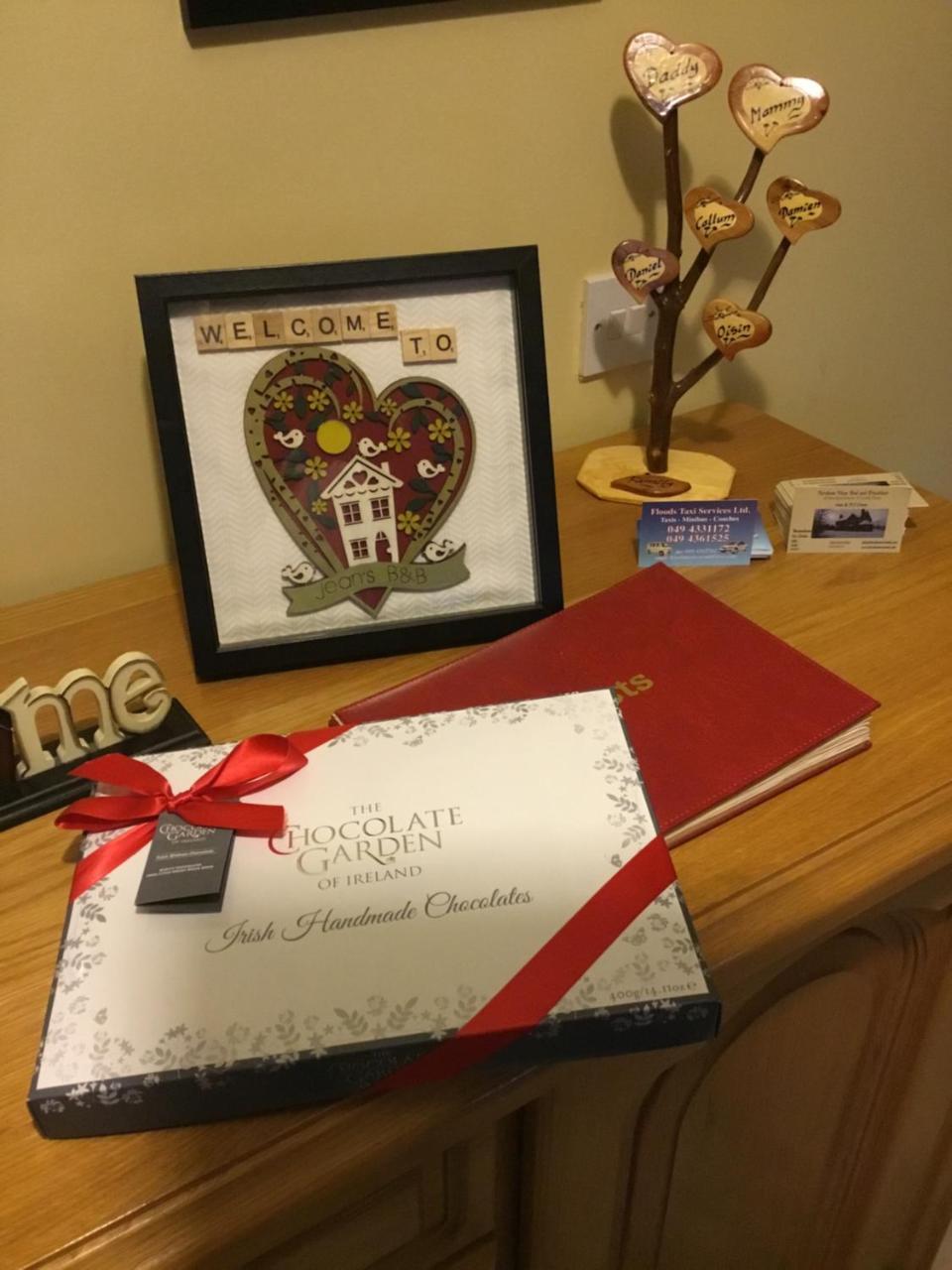 Farnham View B&B 캐번 외부 사진